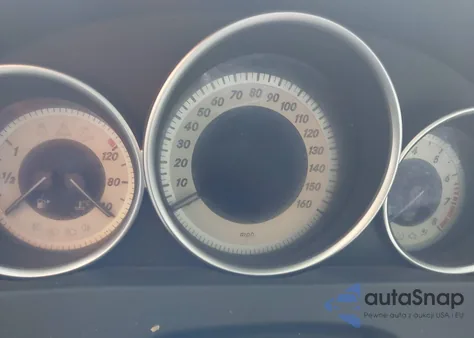 2012 Mercedes-Benz C 250 Luxury z USA, uszkodzony, nr VIN WDDGF4HB7CR233289